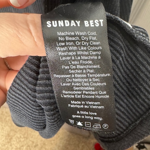 ARITZIA SUNDAY BEST Black Ribbed Mini Skater Dress‎ Ruffle Detail Size Small - Picture 4 of 6